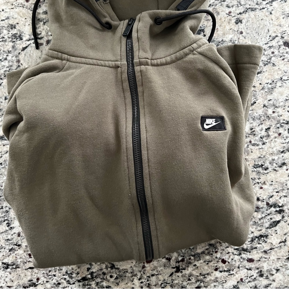 Nike army green hoodie size S, great condition